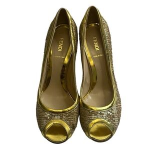 Fendi
Metallic Gold Tone Peep-Toe Pumps Women's Size 9